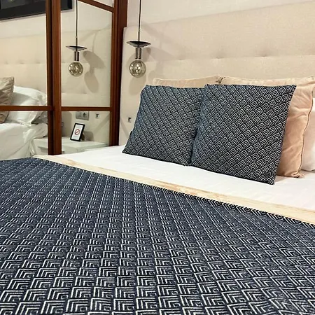 Nemingzhen Apartment *